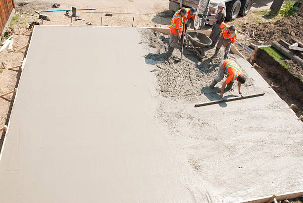 Best Concrete Flooring Contractor  in Ashland, WI